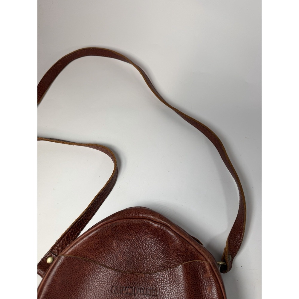 Portland Leather Round Crossbody Bag Brown Circle Zip Purse Adjustable Strap - Picture 4 of 8